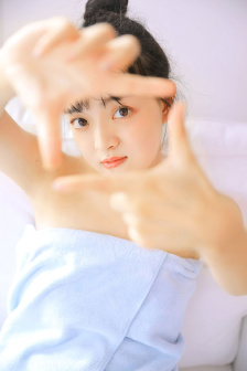 在苞米地我把村花给要了